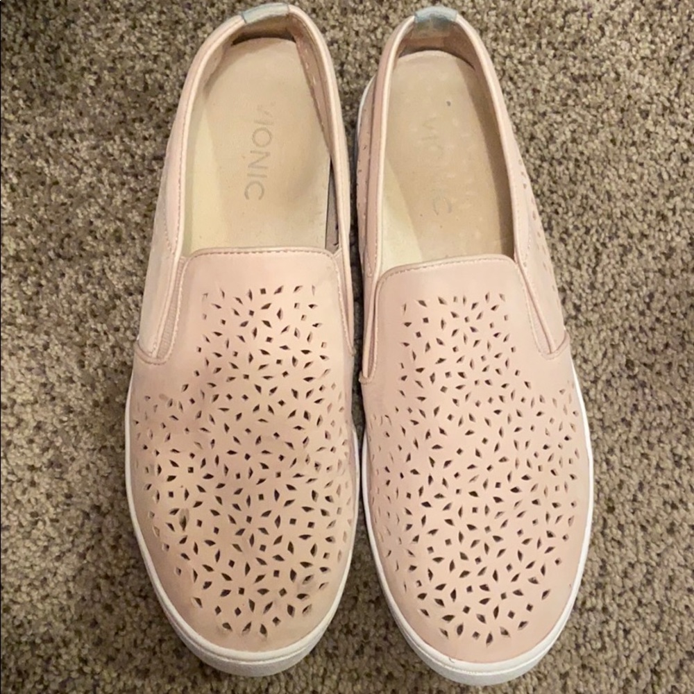Light pink Vionic slip on sneakers
